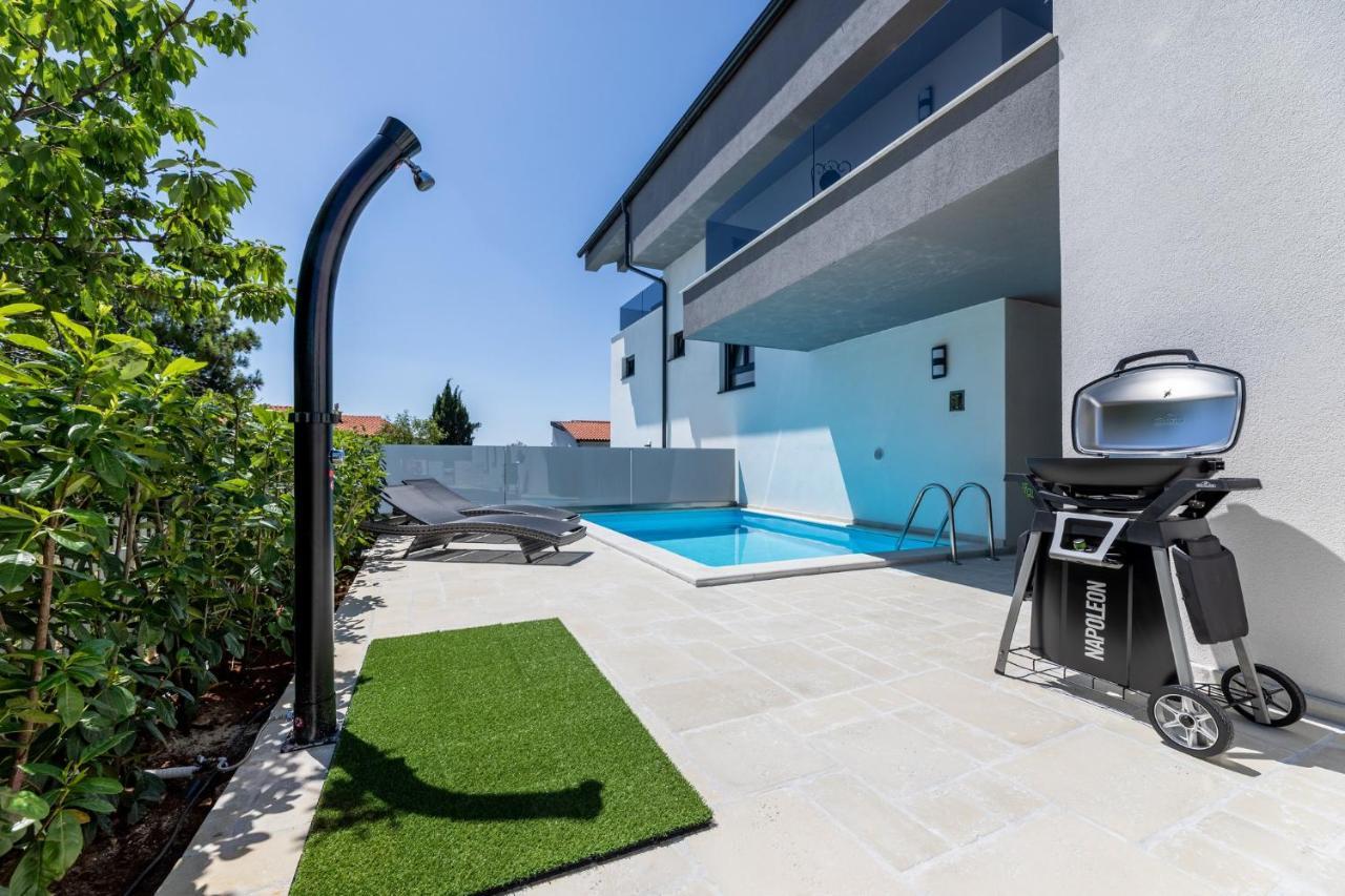 Luxury Villa Adria Apartments Krk Town Exterior photo